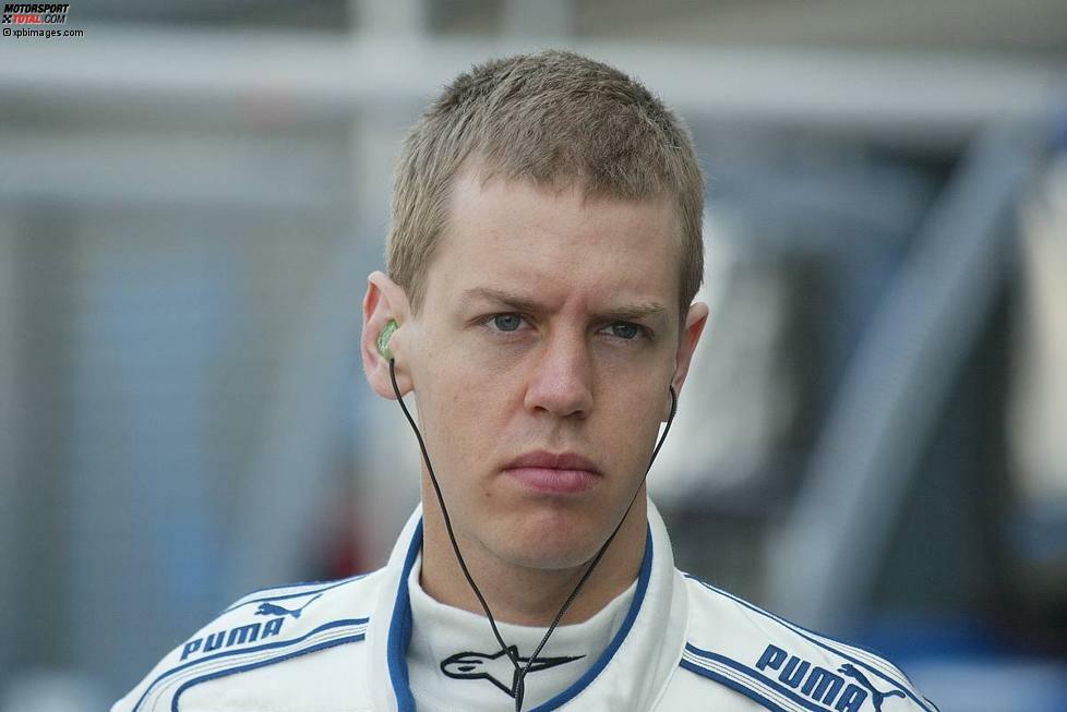 Militärisch kurze Haare: Vettel löst sich auch optisch vom Milchbubi-Image und wird in der Formel 1 langsam erwachsen.