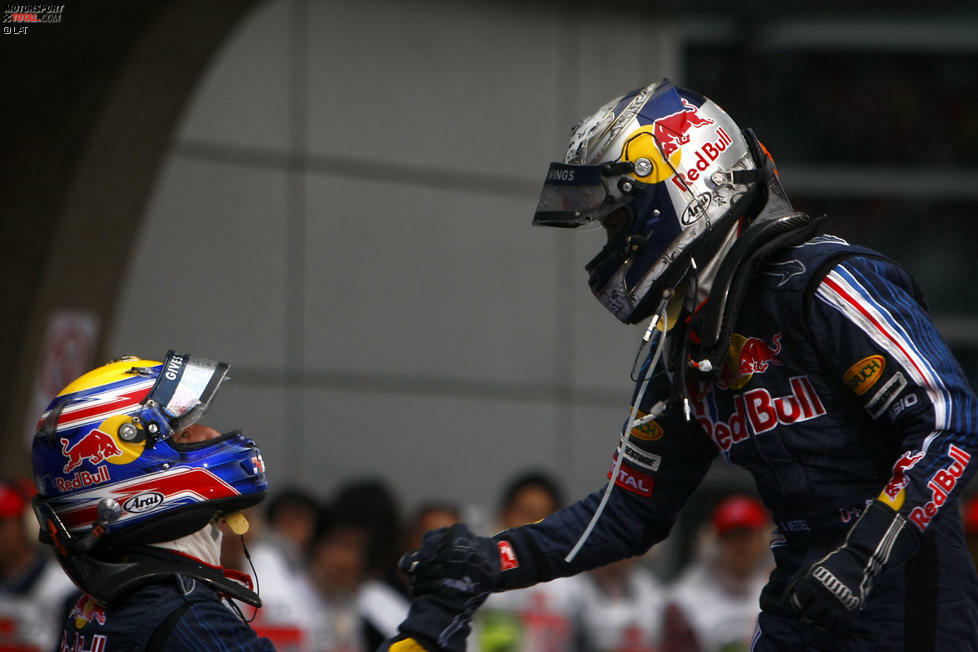 Von diesem Zeitpunkt an herrscht im Team eine starke Rivalität zwischen Mark Webber und Vettel - mit dem besseren Ende für den Deutschen.