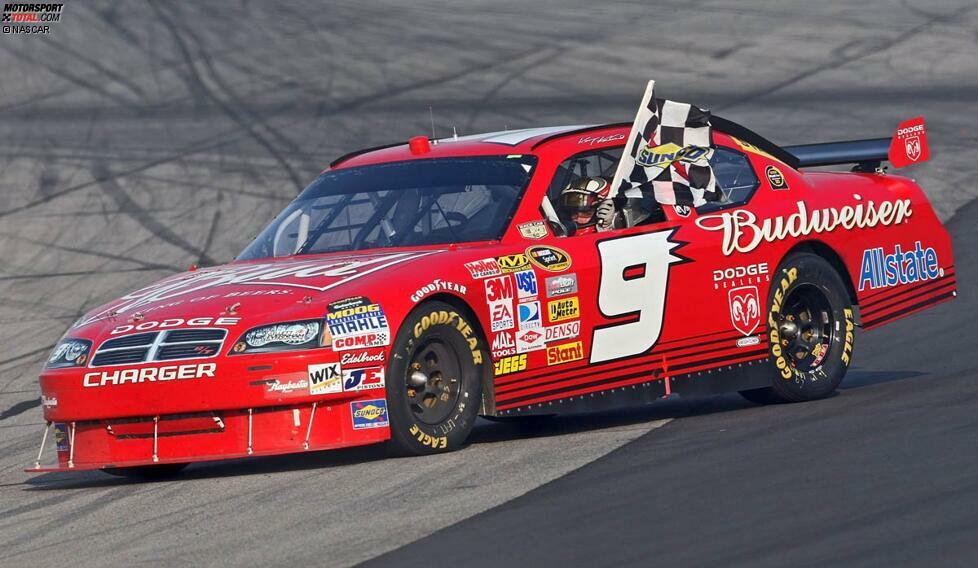 2008: Kasey Kahne sorgt in Pocono für den Dodge-Erfolg Nummer 2000, natürlich in einem Dodge Charger von Ray Evernham.