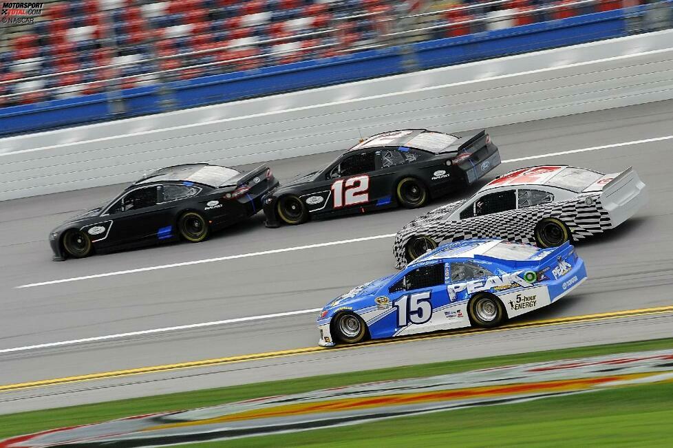 In der Topklasse Sprint Cup kommt es zum Dreikampf der Hersteller Ford, Chevrolet und Toyota. Inzwischen wurden die Modelle sowohl auf Short-Tracks, Intermediate-Tracks als auch Superspeedways getestet