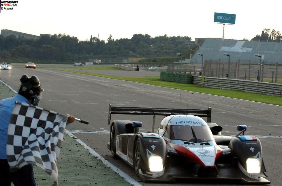 Zum Sieg beim 24-Stunden-Rennen in Le Mans reichte es zunächst nicht, aber man verbuchte Achtungserfolge. Zum Beispiel in Valencia...