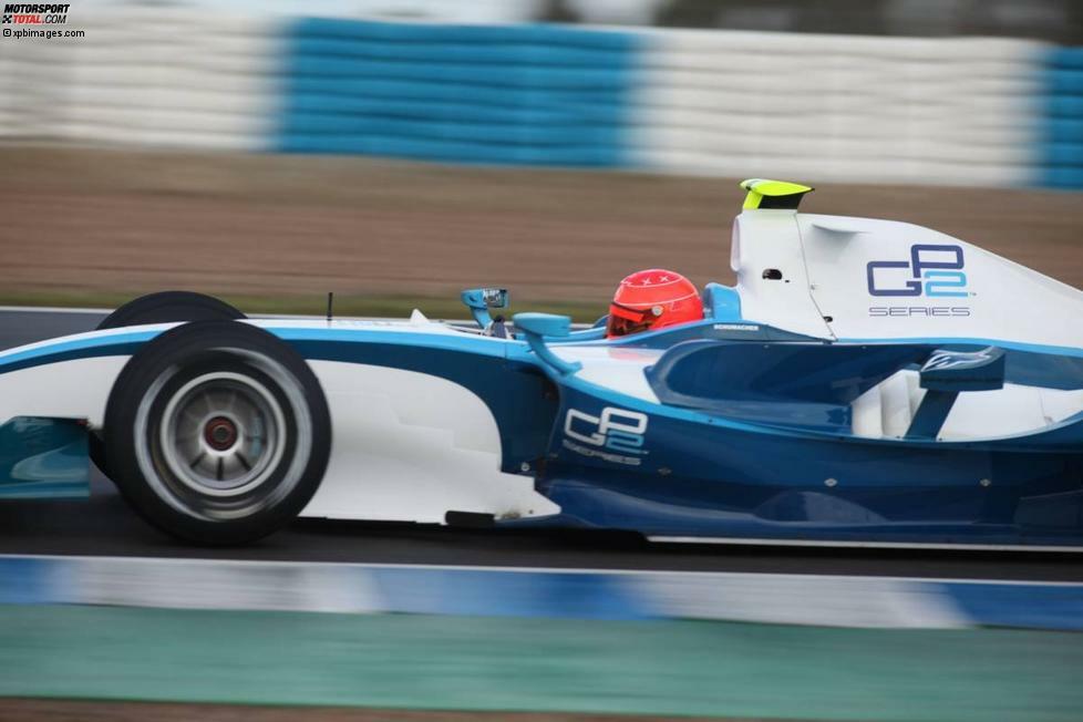 Aufgrund des Testverbots tastet sich Schumacher in einem GP2-Wagen an das Renntempo heran.