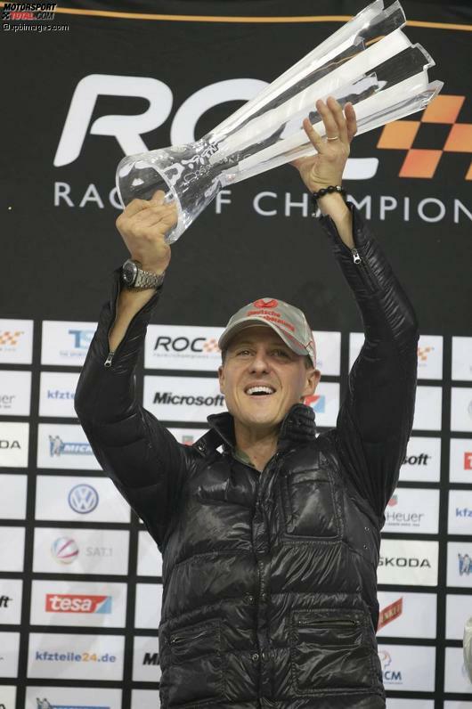 Balsam für die Seele: Gemeinsam mit Langzeit-Kumpel Sebastian Vettel drückt Schumacher dem Race of Champions wieder einmal seinen Stempel auf.
