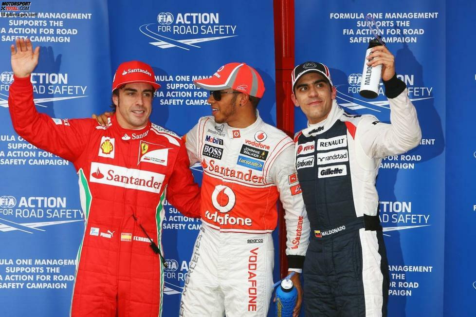 Sensation im Qualifying: Maldonado landet hinter Lewis Hamilton, aber vor Lokalmatador Fernando Alonso auf Platz zwei - und erbt die Pole-Position, weil in Hamiltons McLaren nach Q3 nicht mehr genug Benzin ist.