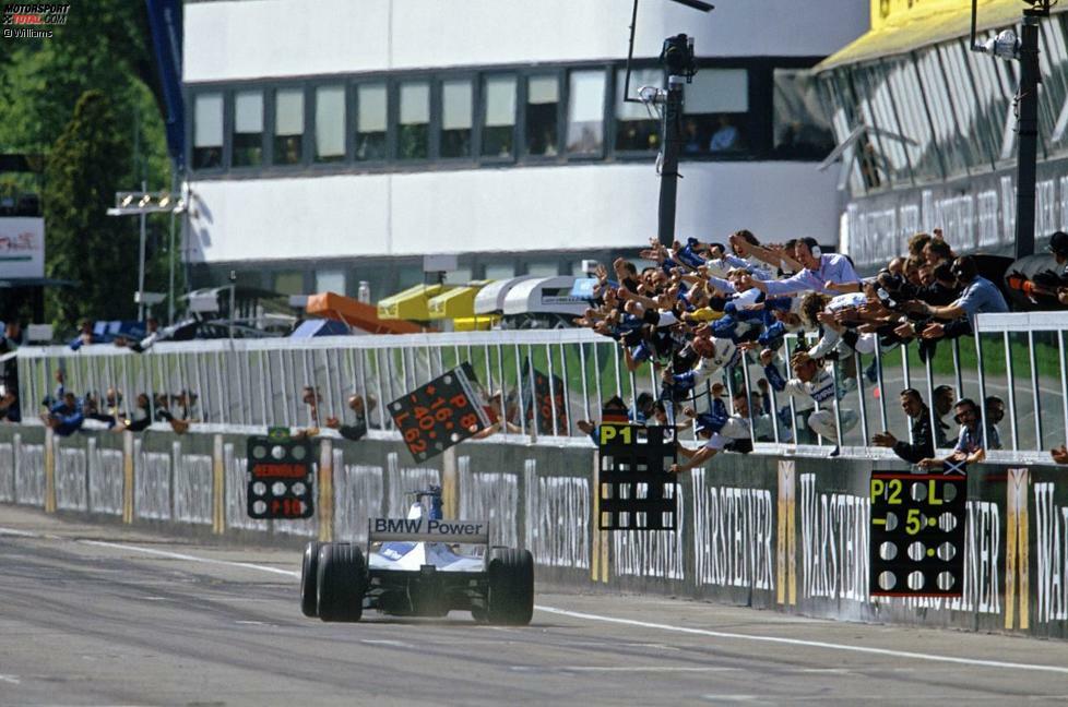 Beim Grand Prix von San Marino 2001 in Imola feiert Ralf Schumacher den ersten Sieg für Williams-BMW, und auch seinen ersten in der Formel 1. Dank BMW-Power entwickelt sich Williams in jenen Jahren zu einem absoluten Hochgeschwindigkeitswunder.