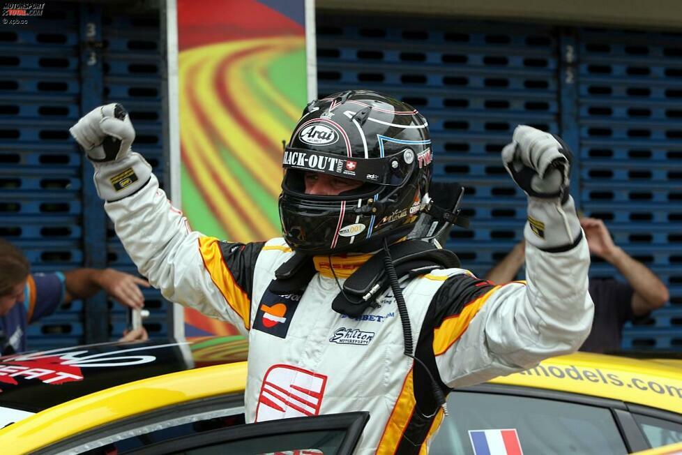 Mit seinem Sieg beim Saisonauftakt in Curitiba avancierte Yvan Muller (Frankreich) 2009 zum zweiten Weltmeister nach Andy Priaulx, der nach seinem Titelgewinn gleich das erste Rennen des neuen Jahres für sich entschied. In der WM-Gesamtwertung belegte Muller 2009 jedoch 