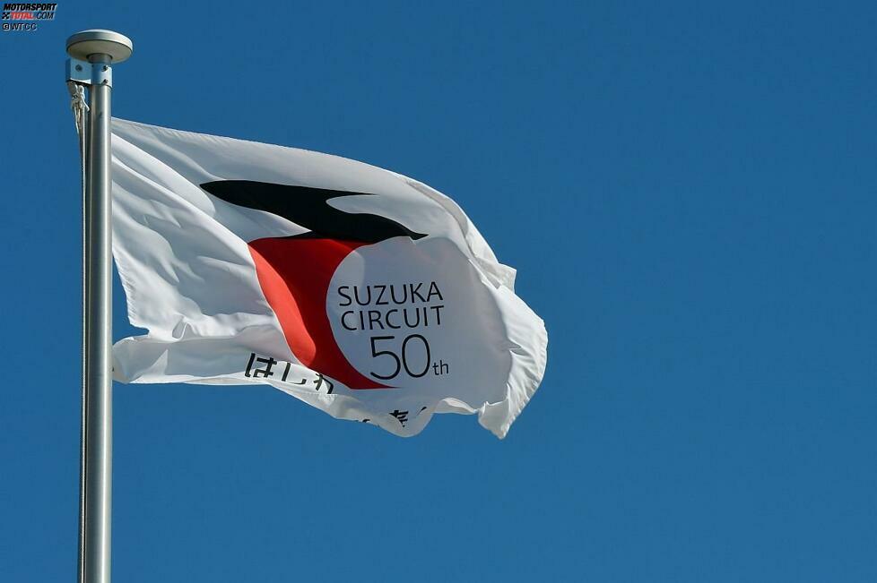 Konichiwa Suzuka! Die WTCC gastiert 2012 bereits zum zweiten Mal auf der berühmtesten Rennstrecke Asiens. Und der Rennplatz - Suzuka International Racing Course genannt - feiert in diesem Jahr sein 50-jähriges Bestehen. 1962 war der Kurs vom niederländischen Streckendesigner John Hugenholtz entworfen worden.