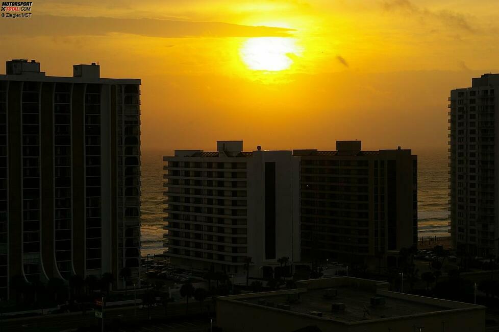 Und deshalb denke ich am letzten Abend in Daytona (hier der Blick auf den herrlichen Daytona Beach im Morgenlicht): Diesen Ort hast du nicht zum letzten Mal besucht. Dafür hat mir mein erstes NASCAR-Rennen viel zu sehr gefallen!