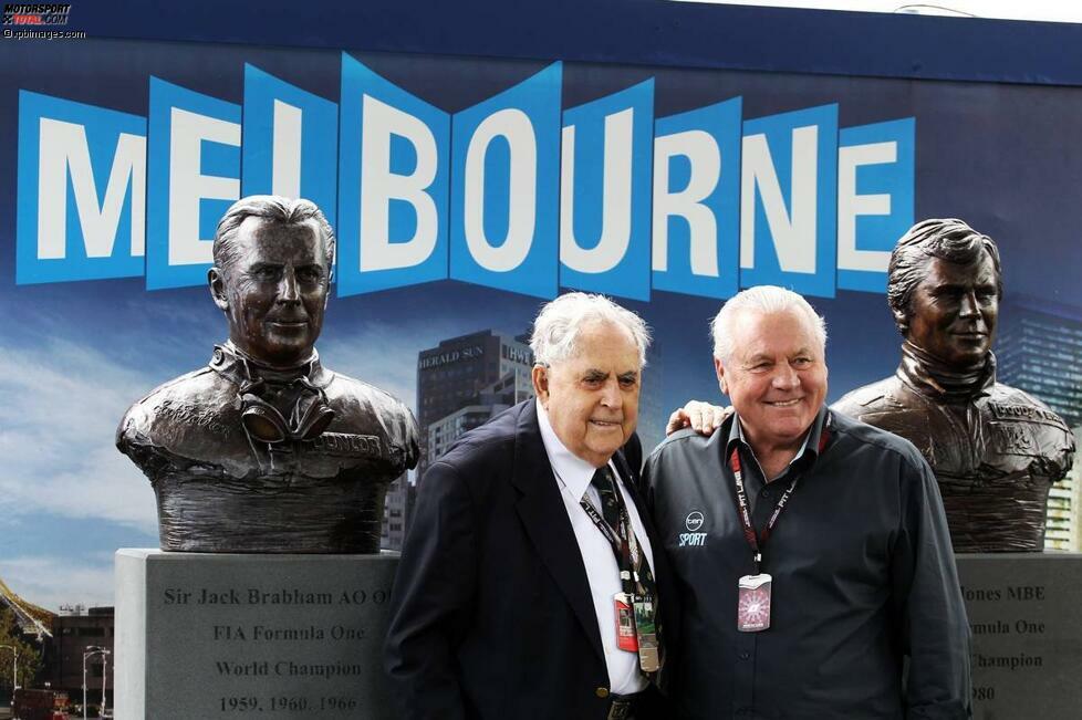 Australische Legenden unter sich: Jack Brabham (Weltmeister 1959, 1960 und 1966) hat schon seit Jahren seine eigene Bronze-Büste im Albert Park, Alan Jones (Weltmeister 1980) bekam seine erst am vergangenen Wochenende.