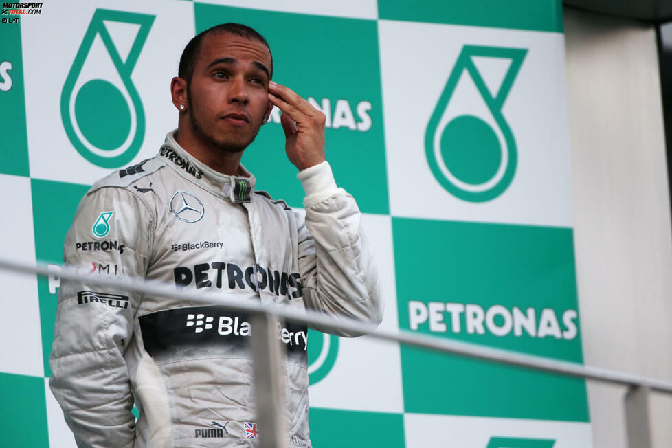 Und auch Lewis Hamilton plagte offenbar ein schlechtes Gewissen. Er sagte kurz darauf in der Pressekonferenz: 