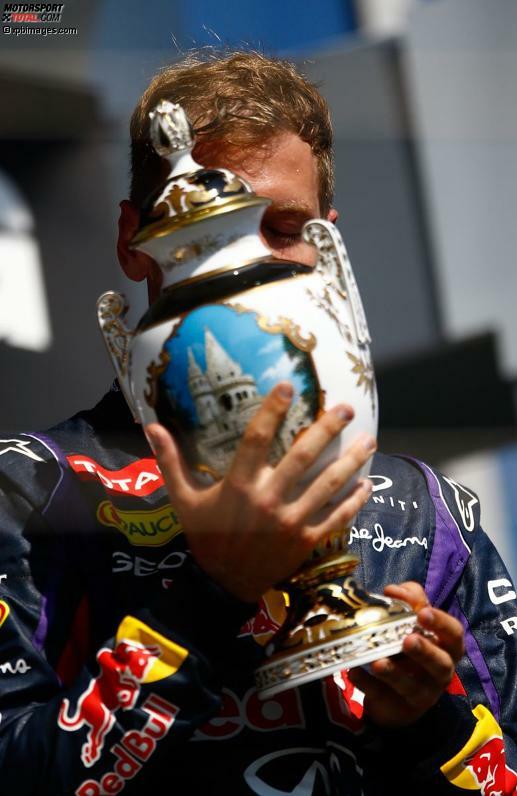 Sebastian Vettel legt großen Wert auf seine Pokale, und eigentlich dachte er, dass es in Ungarn wieder den 