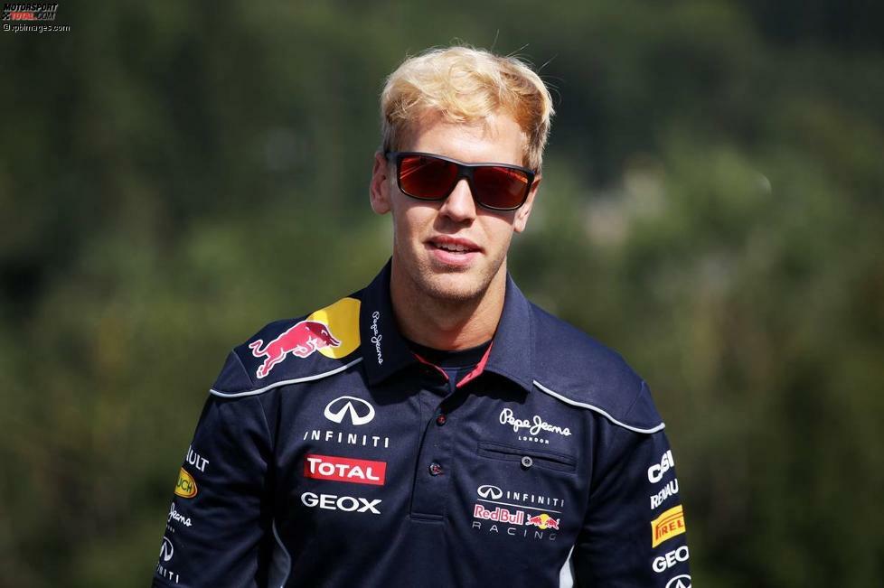 Der Preis für die hübscheste Blondine des Wochenendes geht diesmal aber an... Sebastian Vettel! Ob der neue 