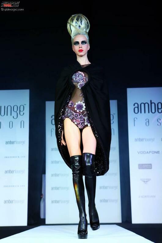 Bei der Amber-Lounge-Fashion-Show, organisiert von Eddie Irvines Schwester Sonia, ging es wie immer sexy zu.