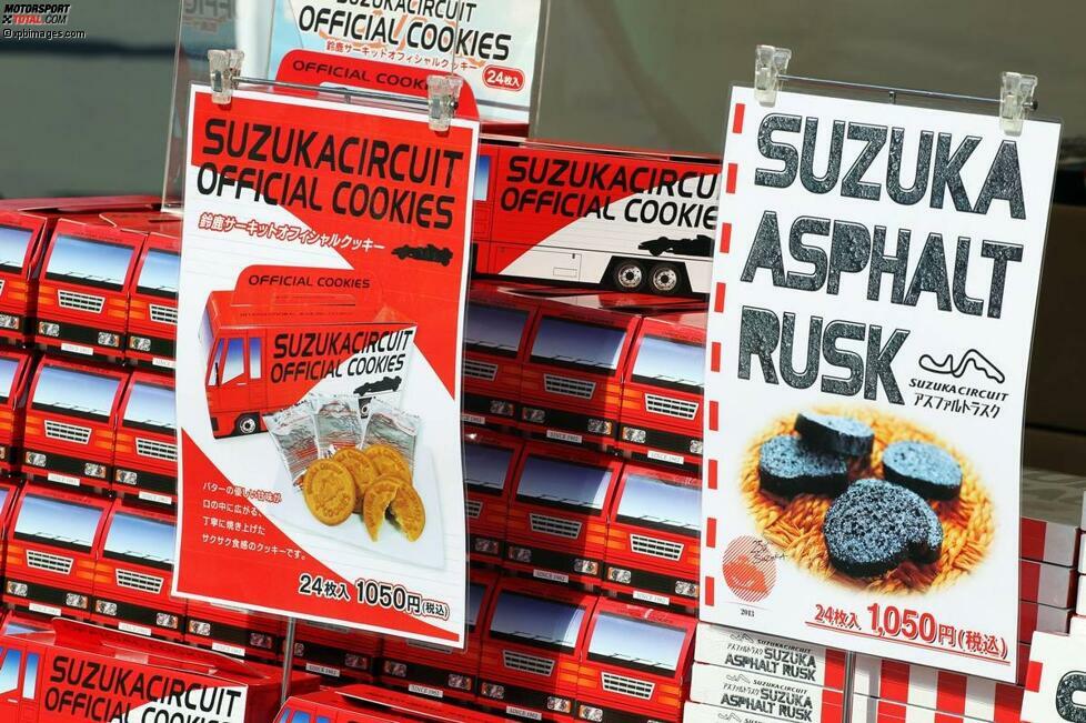 Selbst die Stärkung zwischendurch hat Benzin im Blut: offizielle Suzuka-Kekse oder auch Asphalt-Zwieback werden an den Merchandising-Ständen angeboten.