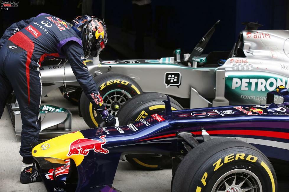 Dem Titel einen Schritt näher: Nach der Pole-Position streichelt Vettel seine 