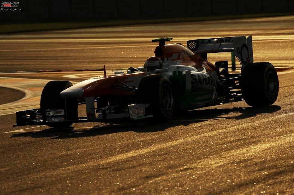 Adrian Sutil (Chancen: *): Zugegeben, Force India gehört seit der Änderung der Pirelli-Reifen nach Silverstone nicht mehr zu den ganz heißen Außenseiterteams. Trotzdem ist es zuletzt in Abu Dhabi mit einer cleveren Einstoppstrategie gelungen, relativ weit nach vorne zu fahren. Sutil ist jedenfalls motiviert, freut sich auf seinen ersten Grand Prix in Austin und hat im Gegensatz zu einigen seiner direkten Konkurrenten die Sicherheit, auch nächstes Jahr in der Formel 1 zu sein. Außerdem fehlen ihm in der WM-Wertung 19 Punkte auf Teamkollege Paul di Resta - eine Bilanz, die er so nicht stehen lassen möchte.