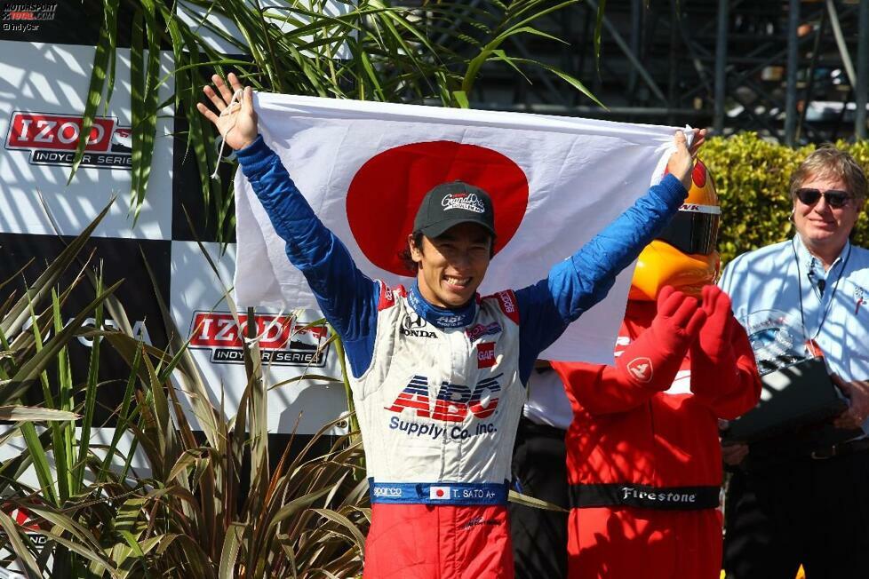 Long Beach im April: Takuma Sato gewinnt im April als erster Japaner ein IndyCar-Rennen. Wenig später fährt er sogar als Tabellenführer zum Indy 500. Was sich so gut anlässt, geht später komplett den Bach runter: Nur eine Top-10-Platzierung in den letzten 15 Saisonrennen ...