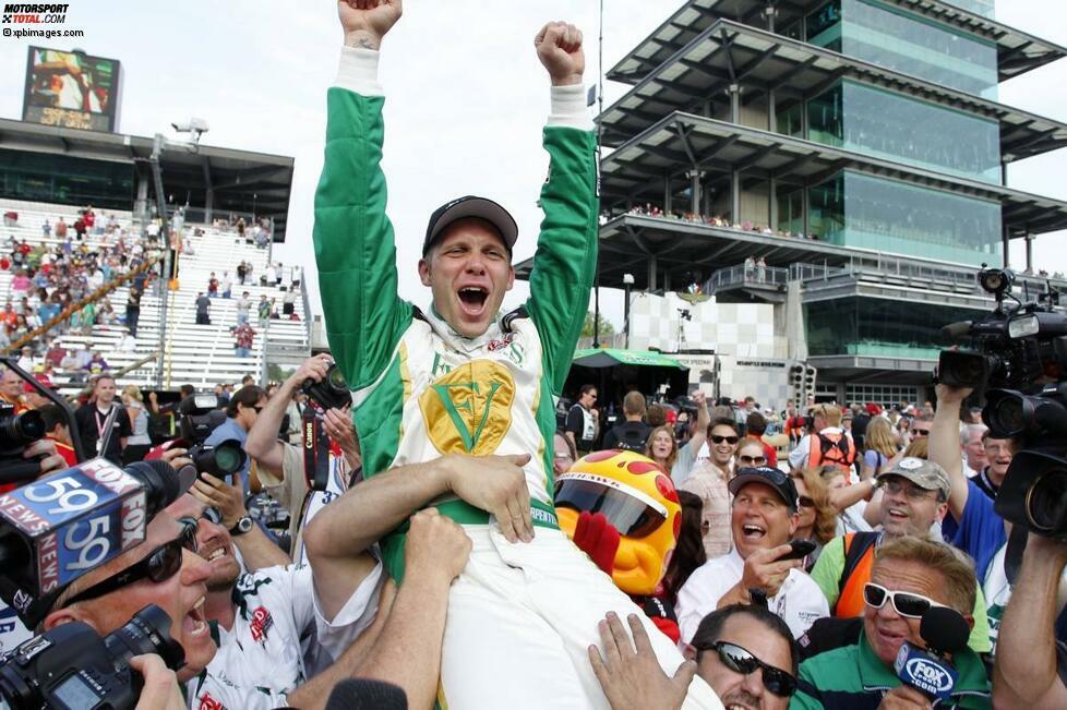 Der Pole-Sitter von Indianapolis ist ein Lokalmatador: Es ist die Sternstunde von Ed Carpenter und seinem Carpenter-Chevrolet. Tolle Geschichte: Ein kleiner Owner/Driver schlägt das versammelte Establishment.