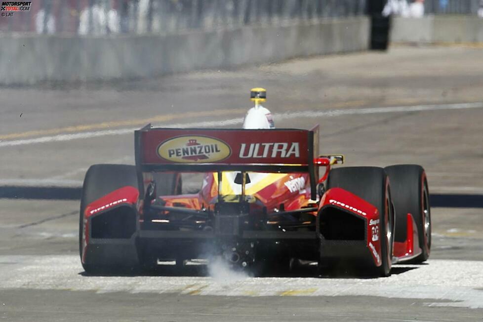 ... läuft plötzlich nichts mehr: Beim Double-Header in Houston fällt Castroneves gleich zweimal Getriebeproblemen zum Opfer und verliert die Tabellenführung an Scott Dixon (Ganassi).