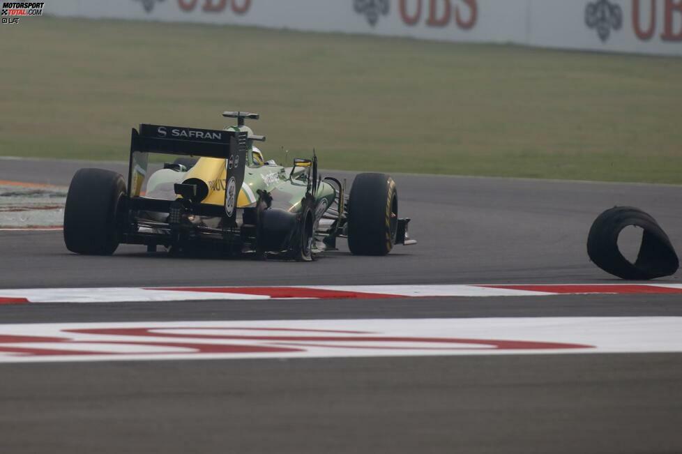 Tiefpunkt der Caterham-Saison 2013 ist der Große Preis von Indien, der nach Unfällen in der ersten Runde für beide Fahrer schon früh gelaufen ist und mit dem einzigen Doppelausfall des Jahres endet.