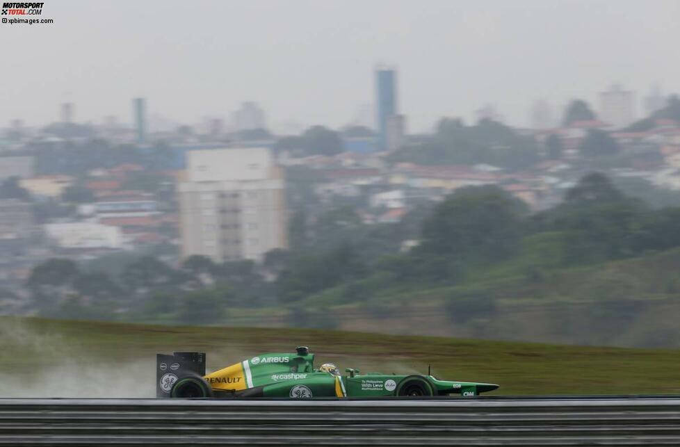 Beim Saisonfinale in Sao Paulo kommt es zum Showdown im Hinterbänkler-Duell Caterham vs. Marussia. Im Vorjahr hat Witali Petrow in einem chaotischen Regenrennen Marussia mit Platz elf noch in letzter Sekunde abgefangen. Nach den verregneten Trainingstagen steigt die Hoffnung der Grünen auf einen erneuten Last-Minute-Coup.