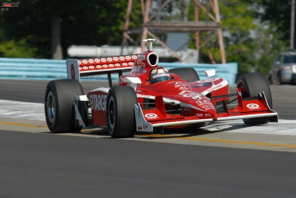 Im IndyCar-Jahr 2007 fährt Dixon zu vier Saisonsiegen. Der erste davon gelingt in Watkins Glen, wo er zum dritten Mal in Folge triumphiert.