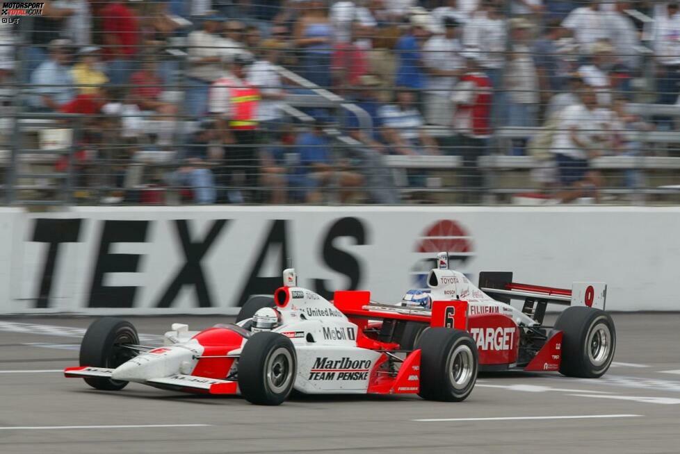 Zum Saisonfinale 2003 in auf dem Texas Motor Speedway in Fort Worth reisen Dixon und Castroneves punktgleich als Tabellenführer. Das Rennen gewinnt Gil de Ferran (Penske), doch Dixon reicht Platz zwei, ...