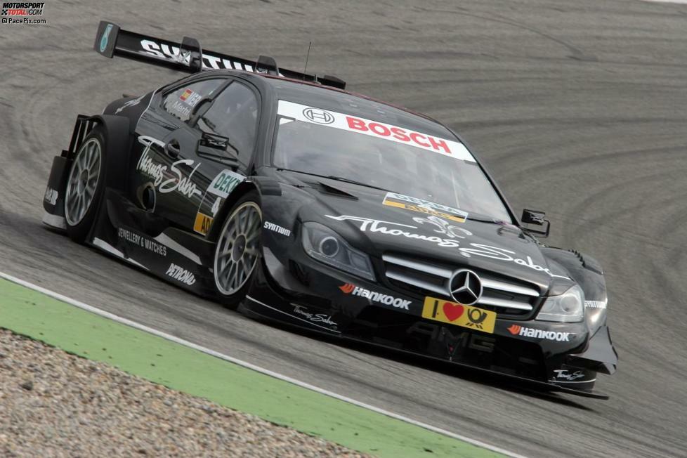 Das kleine Schwarze für Roberto Merhi: Mit der Modemarke Thomas Sabo, die zuvor die Lackierung Gary Paffetts bestimmte, auf Motorhaube und Türen startet der Spanier in seine zweite DTM-Saison. Die Vizemeisterschaft scheint dennoch weit entfernt.