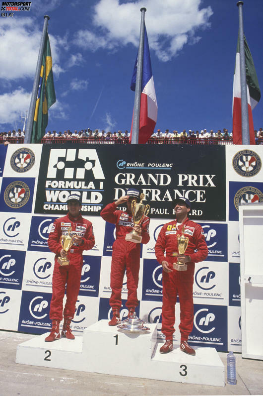 Michele Alboreto: In der Ära Alain Prosts und Ayrton Sennas ist Michele Alboreto (rechts) die Hoffnung der Ferrari-Tifosi. Ihm gelingen bei 194 Starts fünf Grand-Prix-Siege. Nach dem Abschied aus der Formel 1 ist der Mailänder 1995 in der DTM für Alfa Romeo aktiv. Erfolge bleiben aus, es folgen Abstecher in die US-Szene auf die Langstrecke. 2001 kostet ihm im Alter von 44 Jahren ein Audi-Testunfall auf dem Lausitzring das Leben.