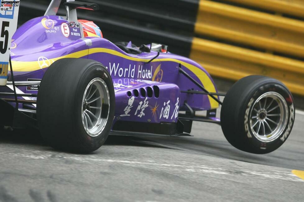 Im darauffolgenden Jahr gingen die heutigen Force-India-Teamkollegen in Macao an den Start. Paul di Resta überzeugte zwar mit Platz vier im Qualifying-Rennen, das Hauptrennen war für ihn aber nach einem Unfall in der ersten Runde rasch beendet.