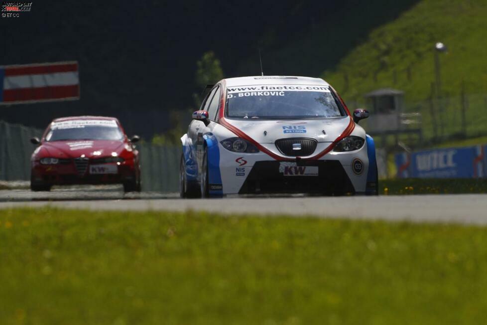 Dusan Borkovic (Campos-Chevrolet): Am 20. November 2013 verkündet der aus Serbien stammende Rennfahrer seinen WTCC-Einstieg zur Saison 2014. Zunächst sieht sein Plan vor, einen SEAT Leon in der TC2-Klasse zu fahren. Im Dezember nimmt er jedoch ein Angebot von Campos an, das ein Cockpit in einem neuen TC1-Chevrolet vorsieht.