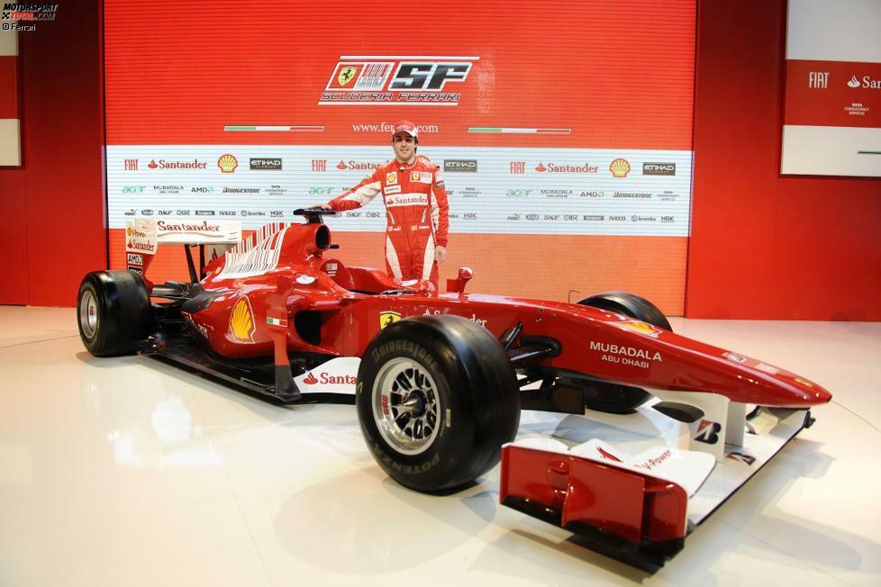 2010: Ferrari F10. Zweiter in der Fahrer- und Dritter in der Konstrukteurs-Weltmeisterschaft. Fünf Siege. - Neuzugang Fernando Alonso, auf dem alle Hoffnungen von Präsident Luca di Montezemolo ruhen, gewinnt nach signifikanten Regeländerungen gleich den ersten Grand Prix in Bahrain und kämpft auch bis zum Schluss um den Titel. Beim Finale in Abu Dhabi unterläuft dem Kommandostand aber ein taktischer Fehler, indem man sich zu sehr auf Mark Webber konzentriert und Sebastian Vettel dabei völlig übersieht - was Chefstratege Chris Dyer den Job kostet.