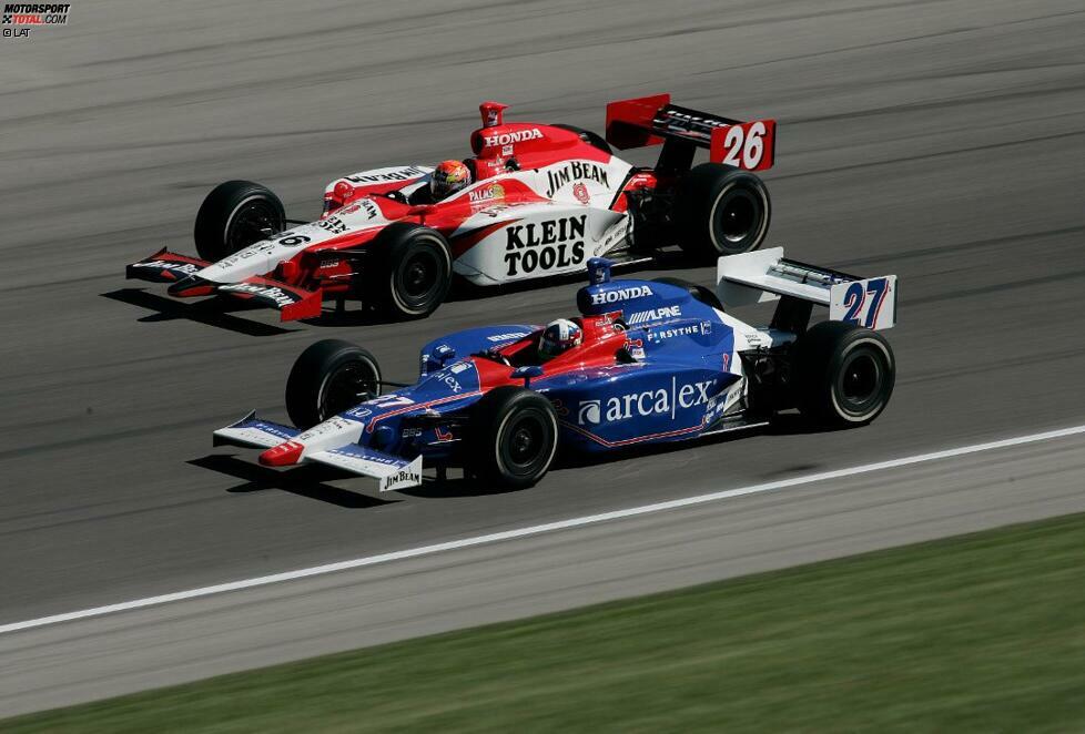 2004 ist ein Andretti/Green-Jahr: Tony Kanaan gewinnt den Titel vor dem aufstrebenden Neuzugang Dan Wheldon (26). Dario Franchitti steuert zwei Saisonsiege bei und wird aufgrund einiger Unfälle und Defekte Gesamtsechster.