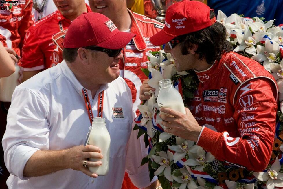 Ein Jahr später dominiert Franchitti das Indy 500 deutlich und teilt sich den Siegerschluck Milch mit seinem Boss Chip Ganassi. Am Ende steht IndyCar-Titel Nummer drei.