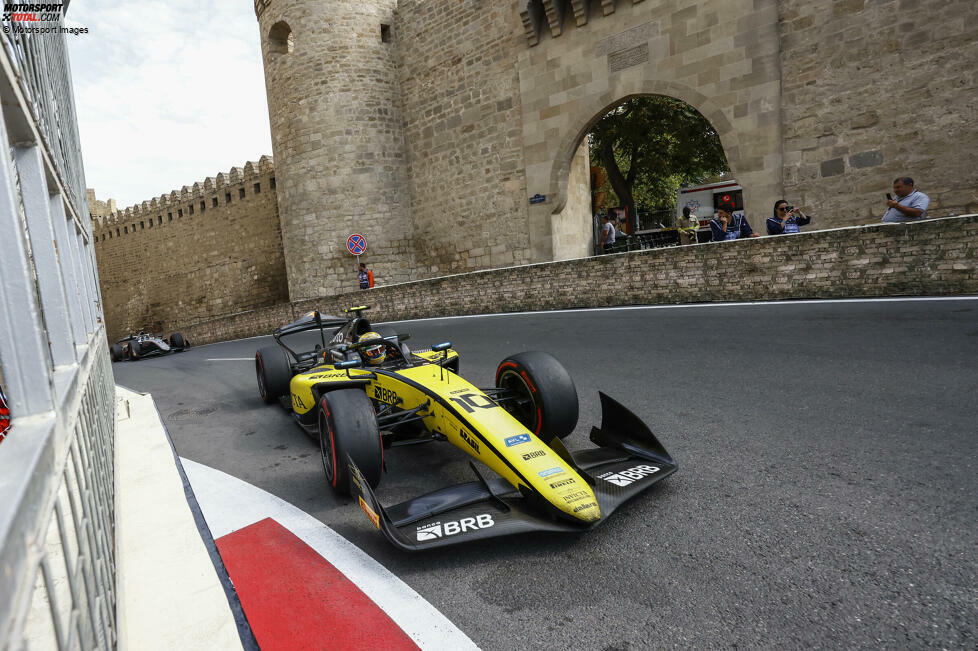 2024: Gabriel Bortoleto (Invicta): Der McLaren-Junior macht es Piastri gleich und gewinnt als amtierender Formel-3-Meister gleich im ersten Jahr den Titel in der Formel 2. Grundstein dafür sind konstante Leistungen und wenige Fehler. Mit diesem Durchmarsch sichert sich der Schützling von Fernando Alonso 2025 ein F1-Cockpit bei Sauber.