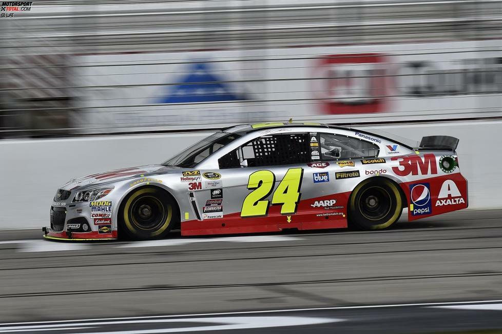 Beim zweiten Saisonrennen in Atlanta tritt Jeff Gordon erstmals in den Farben von 3M an. Das Rennen endet für ihn mit einem Crash in die SAFER-Barrier. Gordon bleibt unverletzt, zeigt aber anschließend eine über weite Strecke äußerst dezente Abschiedssaison.