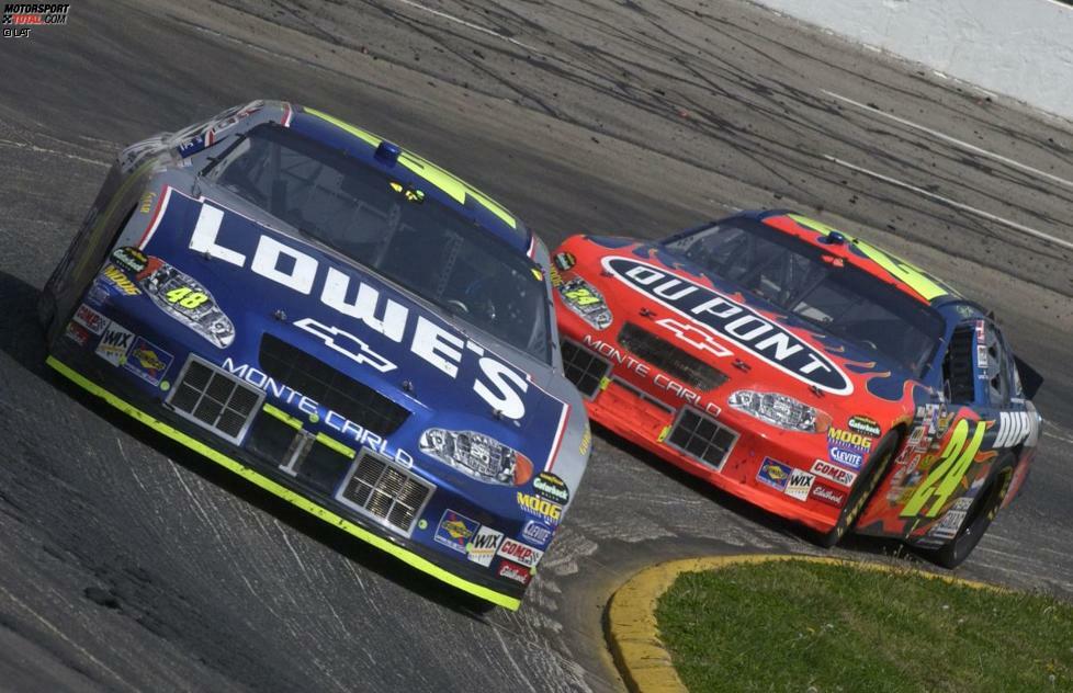 Auch Mentor Jeff Gordon sieht immer regelmäßiger nur die Heckpartie vom Johnson-Chevy.