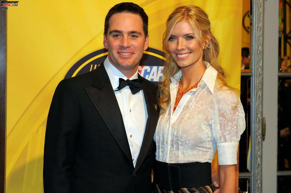 Macht auch im Smoking eine gute Figur: Jimmie Johnson mit Ehefrau Chandra bei der NASCAR-Meisterfeier 2007 in New York City.