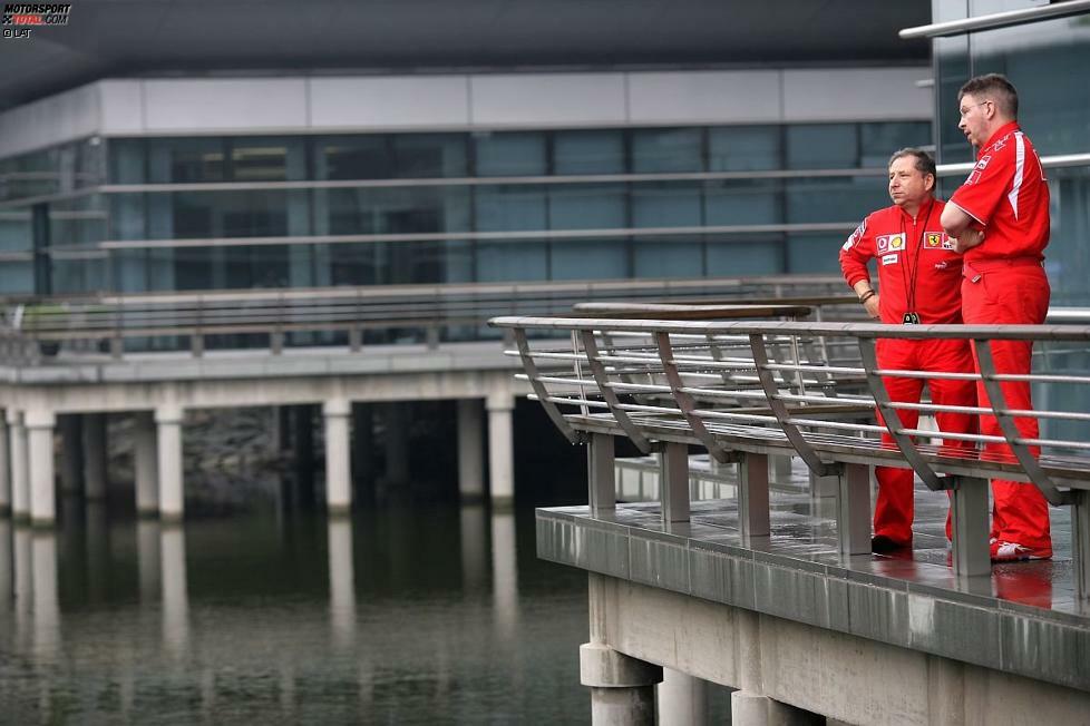 ...zurück, und auch das Ferrari-Traumteam bröckelte auseinander. Brawn zog sich...