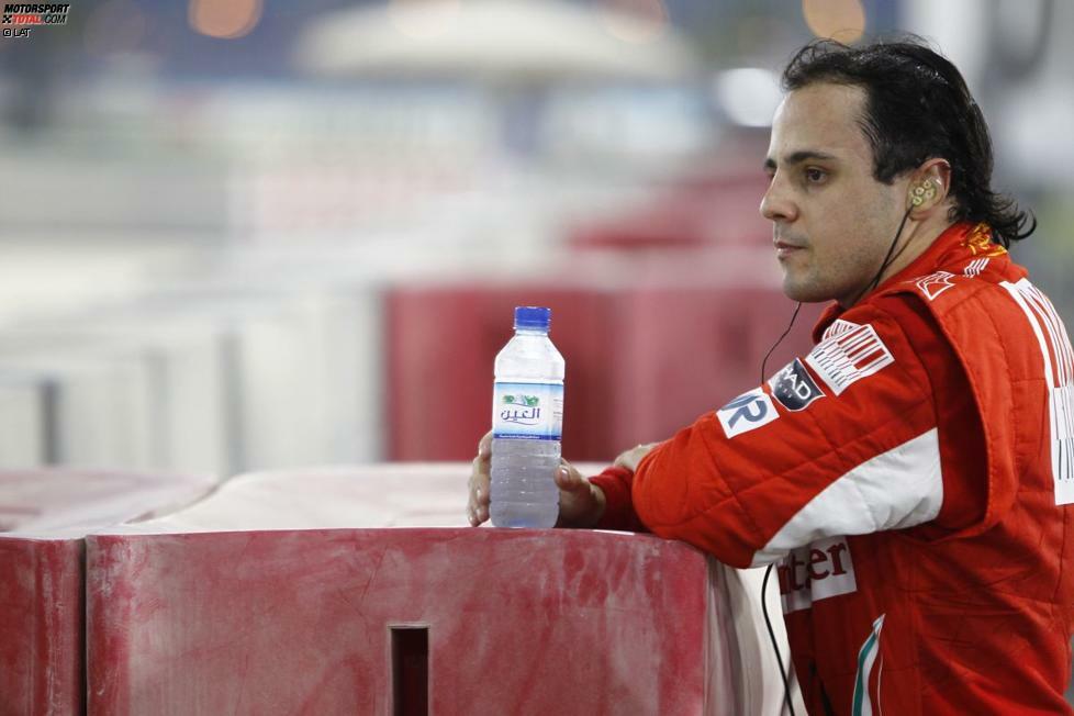 Für Massa war die Entscheidung des Teams ein herber Dämpfer. Das schlug sich in seinen Leistungen nieder. Er geriet bei Ferrari zunehmend ins Abseits. In Erscheinung trat er aber doch immer wieder mit...
