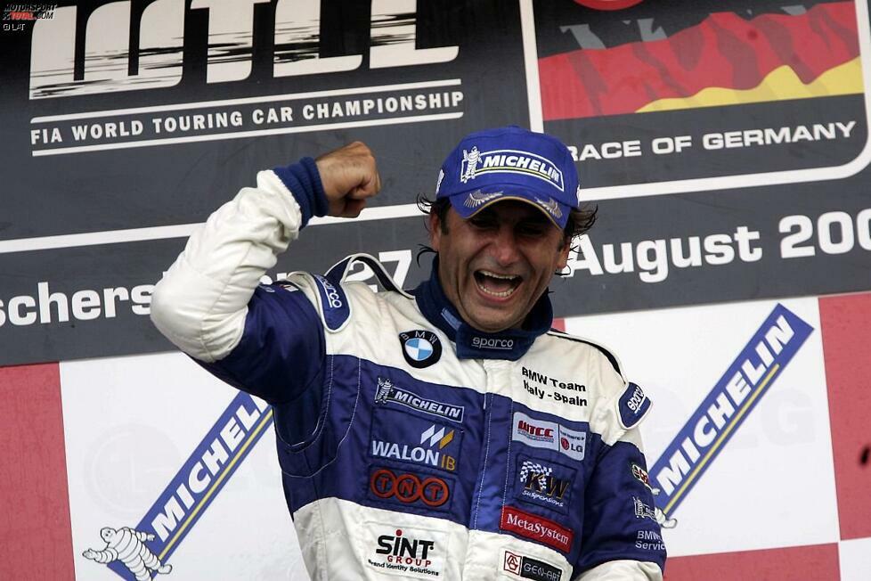 Und es dauerte nicht lange, da triumphierte Alessandro Zanardi in der WTCC auf ganzer Linie: In Oschersleben gewann er als erster beinamputierter Motorsportler ein WM-Rennen. Der Jubel der Fans kannte keine Grenzen - und auch die Konkurrenz zollte Zanardi ihren Respekt und applaudierte.