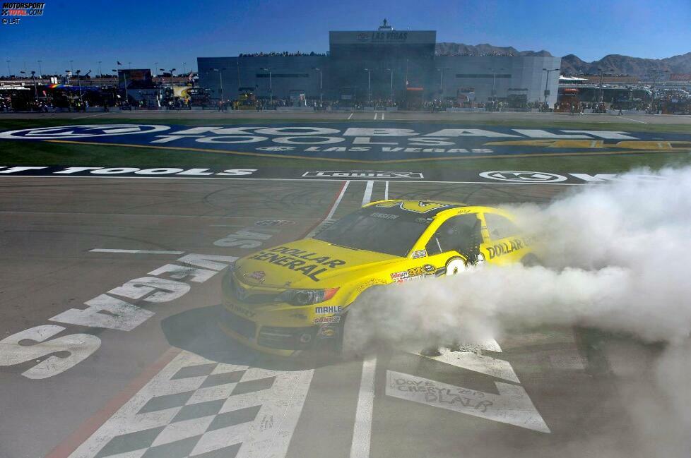 Doch wer gedacht hätte, dass der langjährige Ford-Pilot Umgewöhnungsprobleme im Gibbs-Toyota haben würde, der hat sich getäuscht. Kenseth gewinnt bereits das dritte Saisonrennen in Las Vegas und lässt sechs weitere Siege folgen. Im Chase-Finale 2013 unterliegt er knapp gegen Jimmie Johnson.