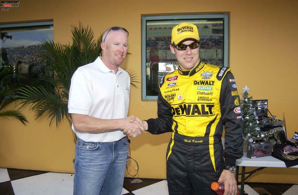 Winter 2003: Gipfeltreffen im US-Motorsport - CART-Champion Paul Tracy gratuliert NASCAR-Champion Kenseth.