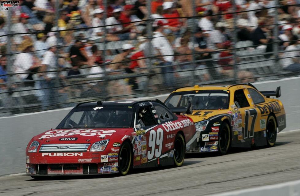 2007 hat das gesamte Roush-Team (hier mit Carl Edwards in Darlington) große Umgewöhnungsprobleme an das neue Car of Tomorrow.