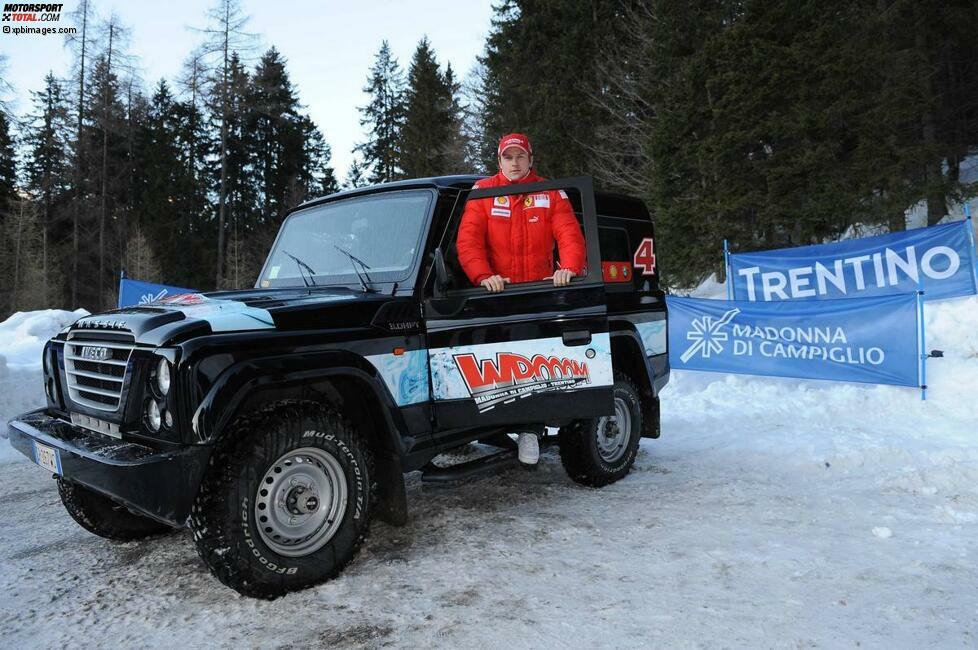 Januar 2009: Und wieder macht es in Madonna di Campiglio Wrooom! Allerdings haben die Ereignisse des Vorjahre Spuren hinterlassen. Die Lust ist nicht mehr so da, die Laune erheblich schlechter als in den beiden Vorjahren. Und sportlich läuft es im Debütjahr von KERS auch nicht.