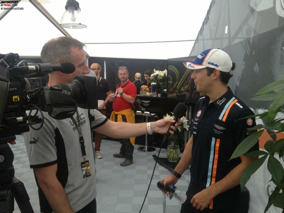 Dieser Herr kommt mir aus dem Grand-Prix-Paddock aber schon bekannt vor: Bruno Senna fährt jetzt Aston Martin und hofft in der GTE-Pro-Klasse auf den Sieg. Stefan Mücke, den ich interviewe, bevor ich auf Bruno warte (die TV-Kollegen haben halt Vorrang), will das jedoch verhindern.