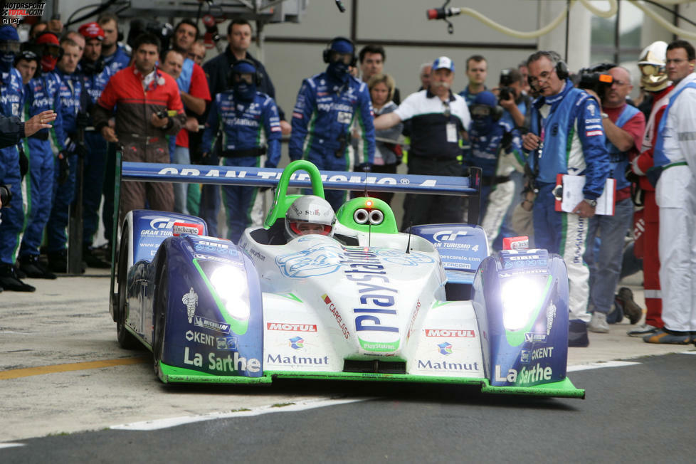 Loeb schaut schon damals über den Tellerrand der Rallye-WM hinaus und geht 2005 und 2006 für das LMP1-Team Pescarolo bei den 24 Stunden von Le Mans an den Start. 2006 fährt er zusammen mit seinen Teamkollegen Eric Helary und Franck Montagny als Zweiter auf das Podium.