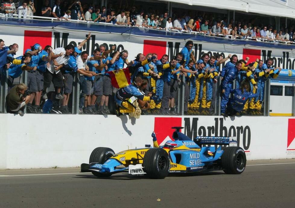 Nächster Neuanfang: Flavio Briatore kehrt als Teamchef zurück, die Benetton-Familie verkauft an den Renault-Konzern - und ein gewisser Fernando Alonso gewinnt in Ungarn 2003 seinen ersten Grand Prix. Schnell wird klar, dass sich hier eine ähnliche Erfolgskombination anbahnt wie zehn Jahre zuvor mit Schumacher.