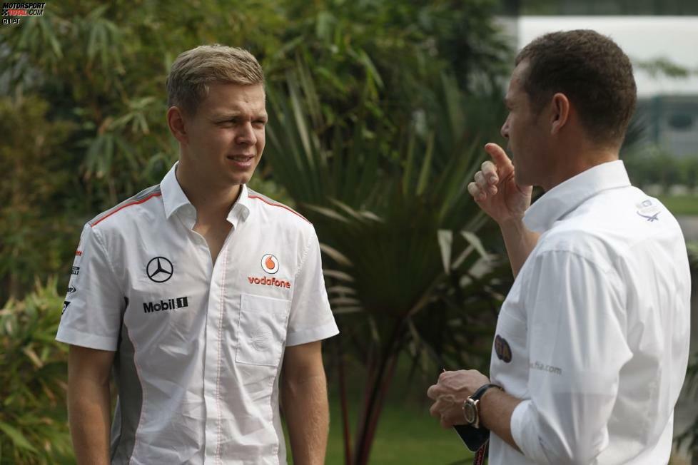 Natürlich ist Vater Jan Magnussen das große Vorbild des künftigen Grand-Prix-Piloten. Aber auch für Landsmann Tom Kristensen (hier gemeinsam im Formel-1-Fahrerlager) hegt der Youngster viele Sympathien. 