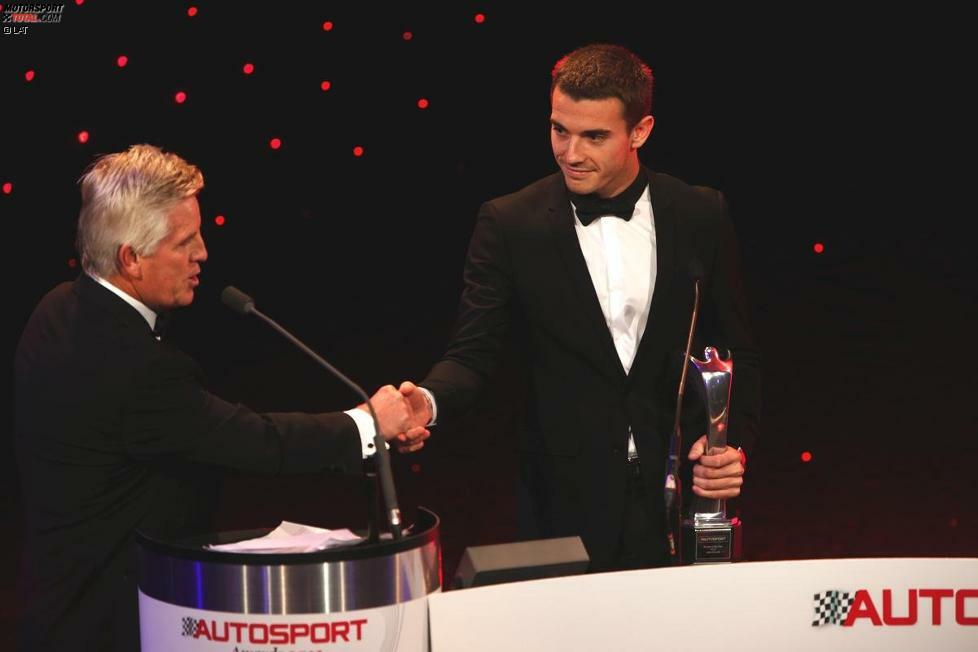 Für seine starke Premierensaison wird der Franzose zudem am Ende des Jahres bei den renommierten Autosport-Awards als Rookie des Jahres geehrt.